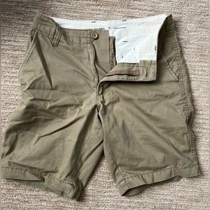 (like new) Old Navy brand, khaki shorts, size 28.